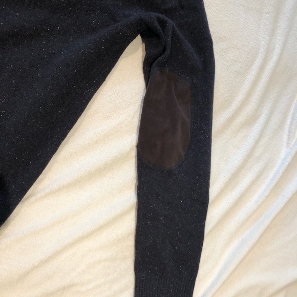 Tommy Hilfiger Denim Mens L Sweater. Navy/ multi fleck. Brown elbow patches - Picture 3 of 4